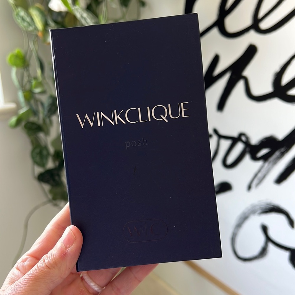 Winkclique lashes “Posh” four sets left